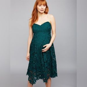 A PEA IN THE POD MATERNITY DRESS.